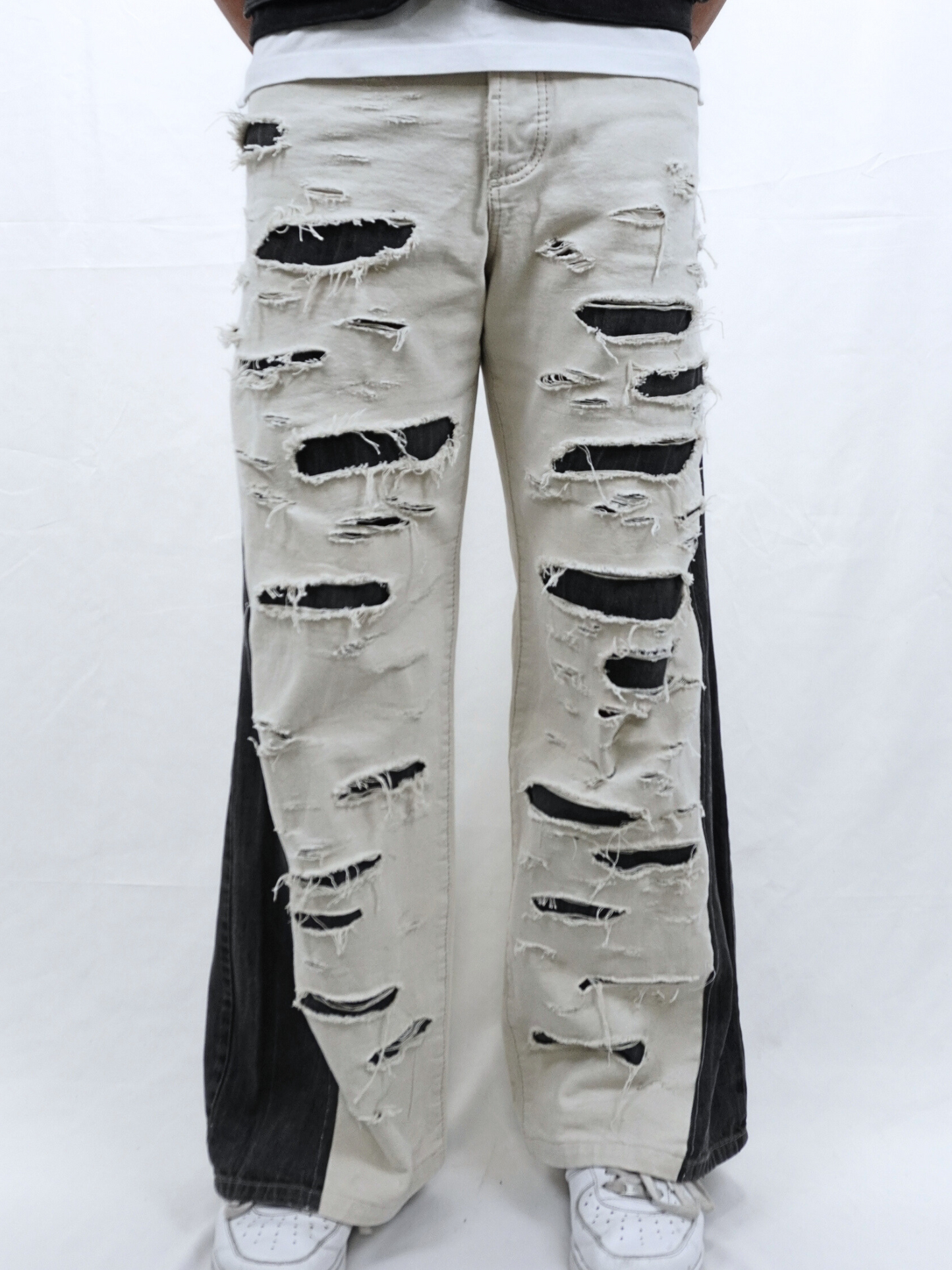 Contrast Panel Distressed Denim Pants