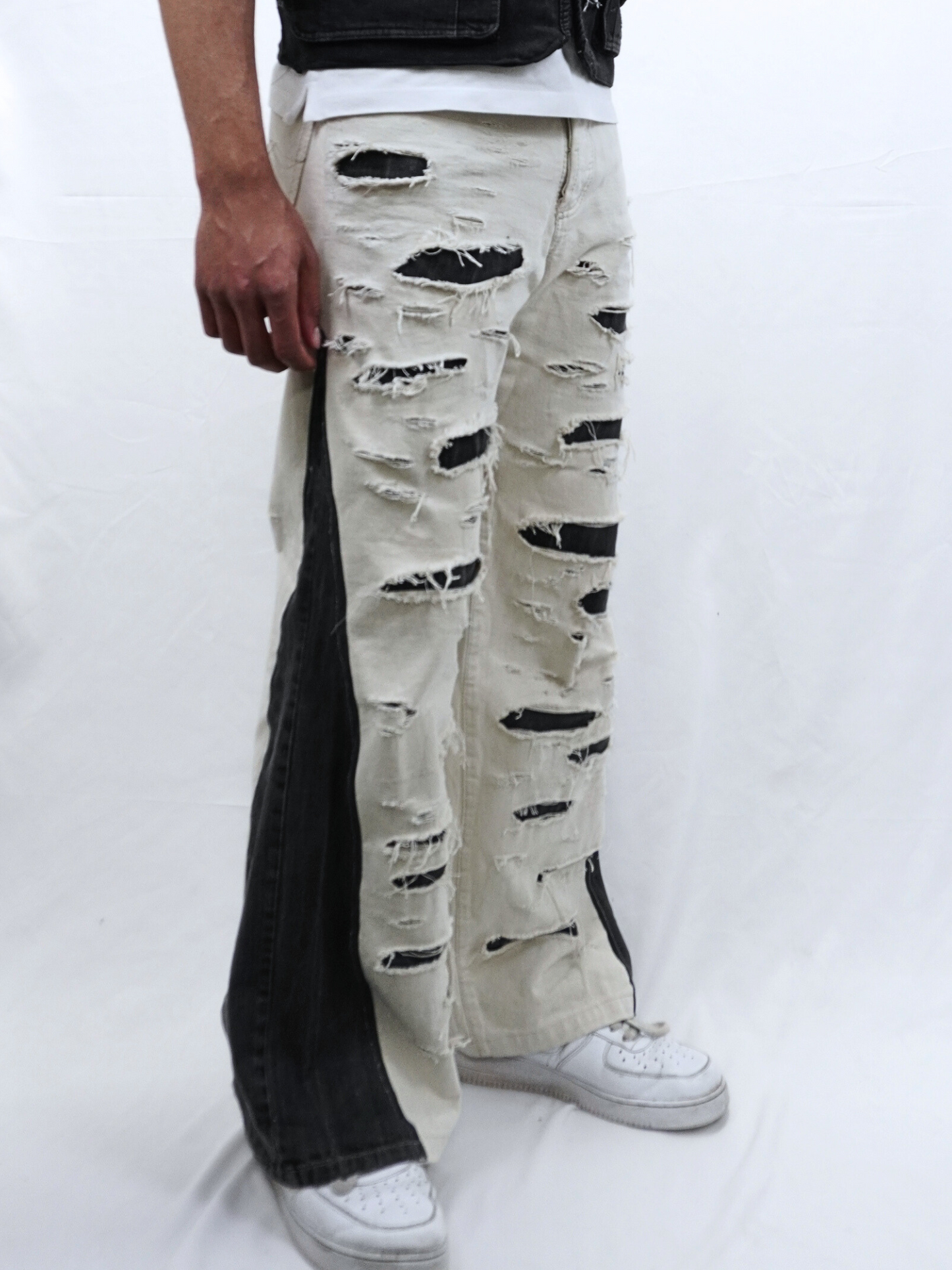Contrast Panel Distressed Denim Pants